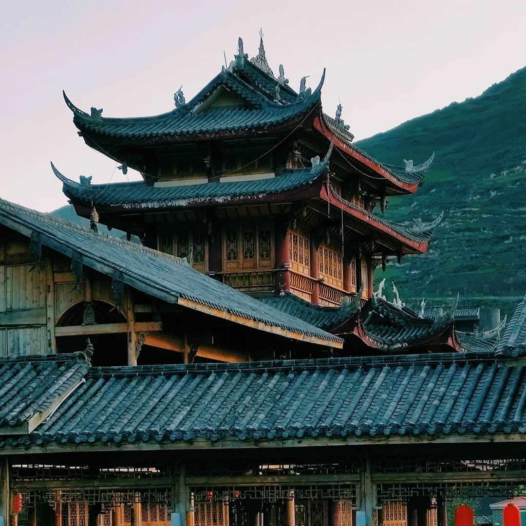 Tour Trung Quốc 6N5Đ: Hà Nội – Thành Đô - Công Viên Gấu Trúc – Trang Viên Mạn Hoa - Cửu Trại Câu – Lạc Sơn Đại Phật 26 thanh-co-tung-phan-11-1