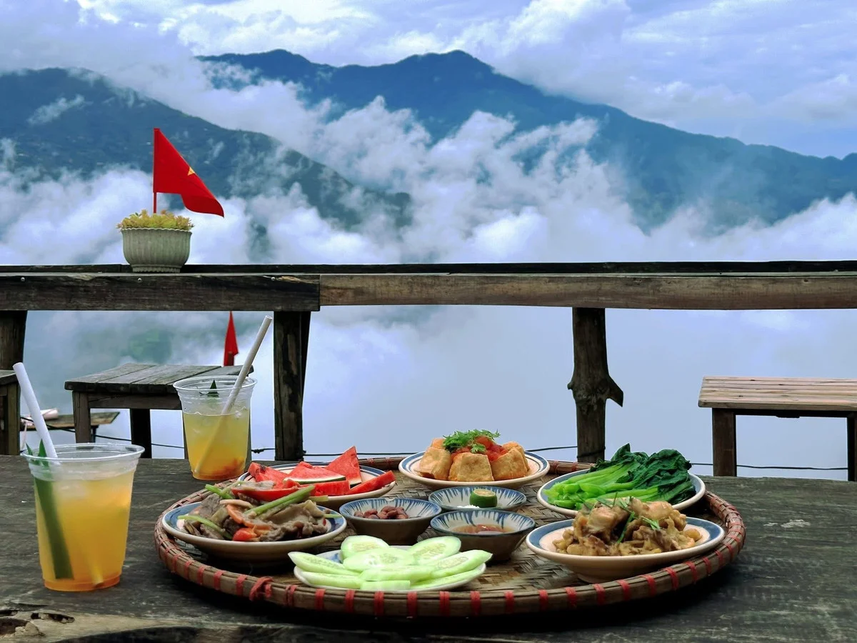 Top quán cà phê săn mây tuyệt đẹp tại Tà Xùa