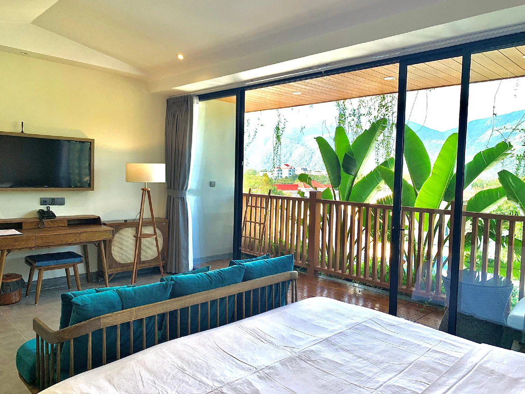 the-mystery-con-dao-27