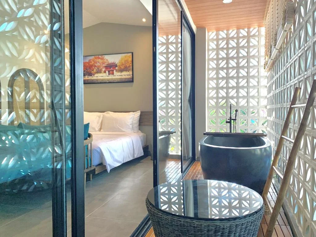 the-mystery-con-dao-34