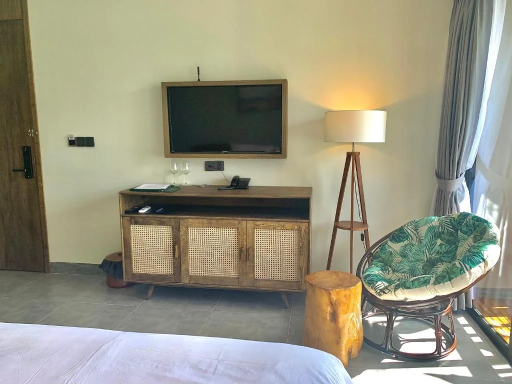 the-mystery-con-dao-35