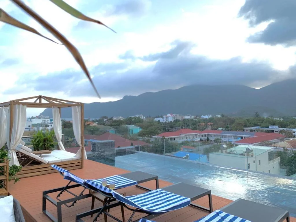 the-mystery-con-dao-7