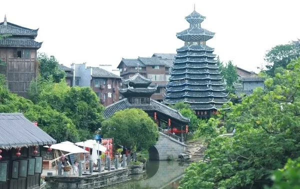 thi-tran-hoanh-dao-ha-tu