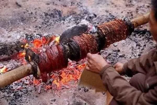 Làng cổ Đường Lâm: Vị trí, kiến trúc, kinh nghiệm tham quan & đơn vị uy tín