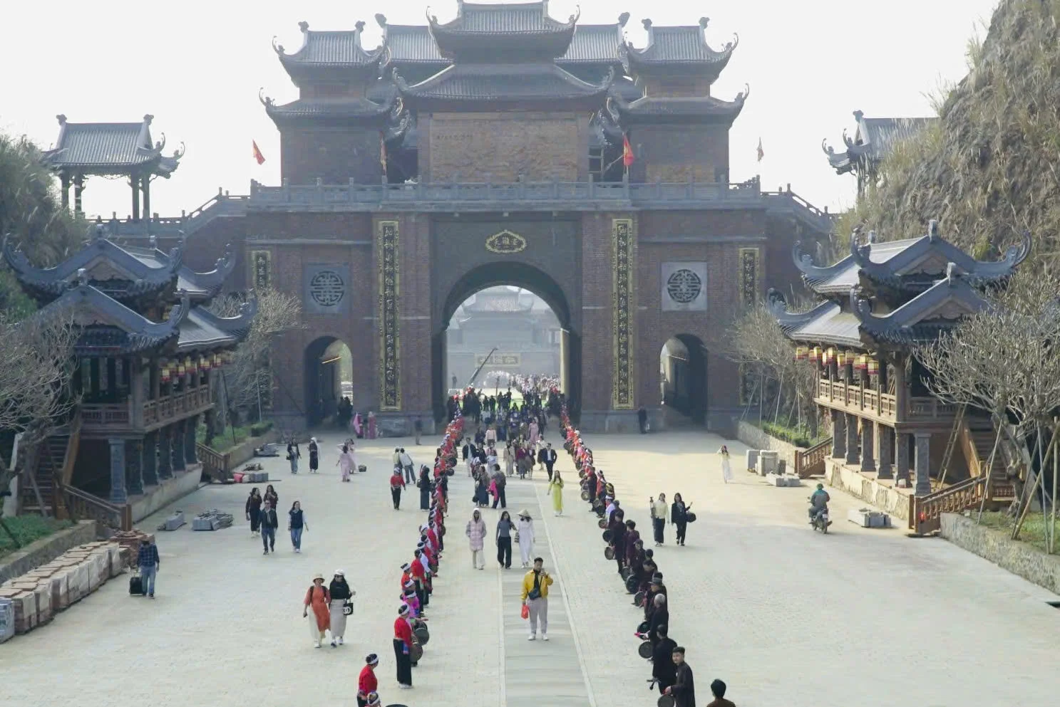 Thung Ui: Vị trí, điểm nổi bật, giá vé & đơn vị uy tín