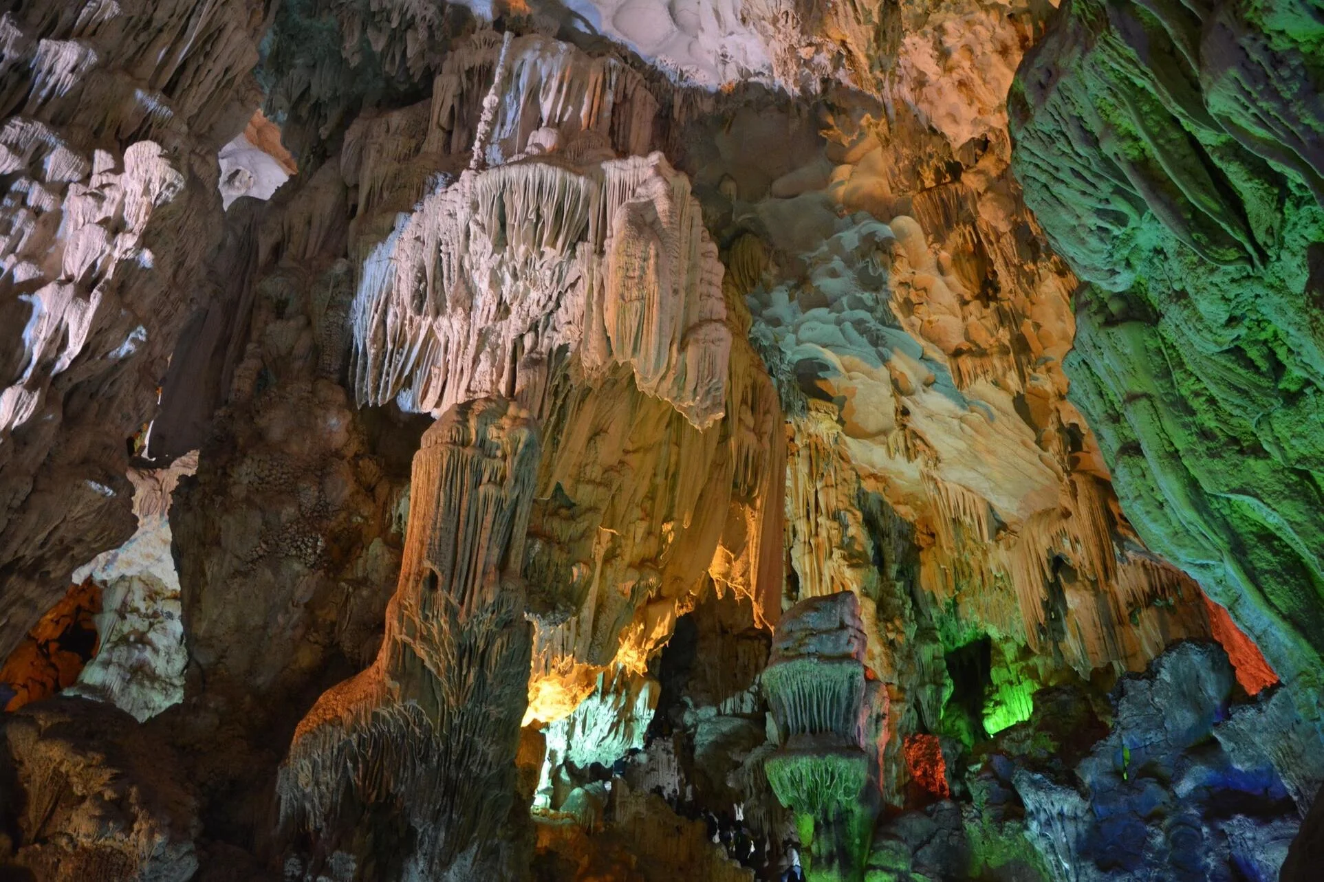 top-7-hang-dong-hang-dau-go