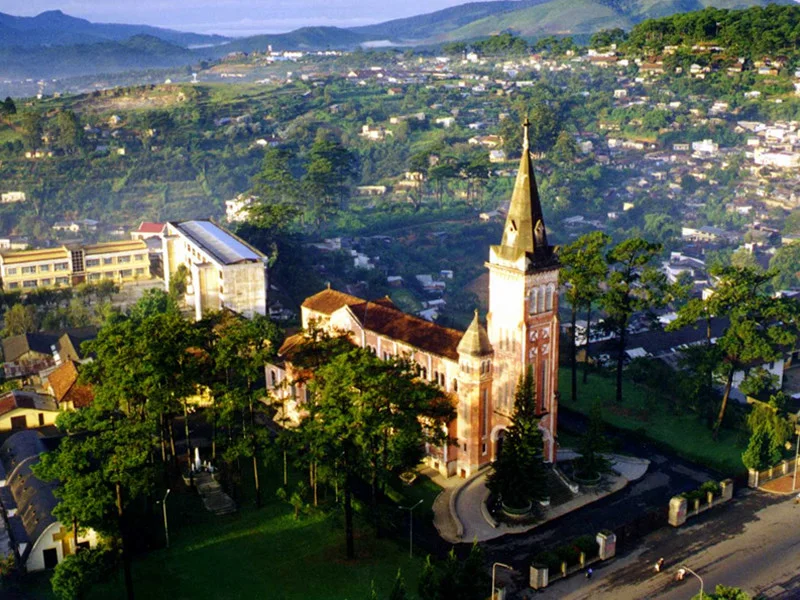 can-tranh-nhung-bay-du-lich-nao-tai-da-lat