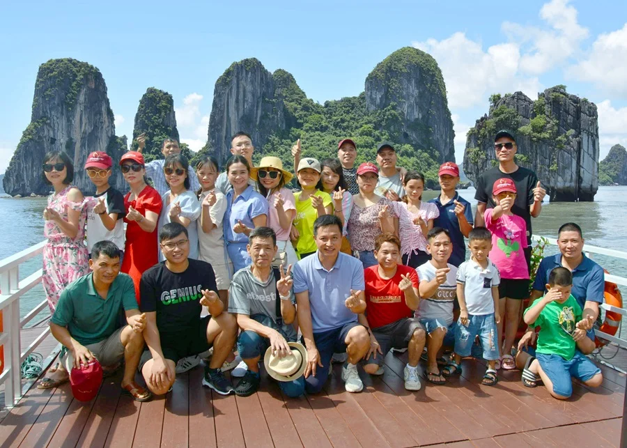 tour-doan-ha-long-4