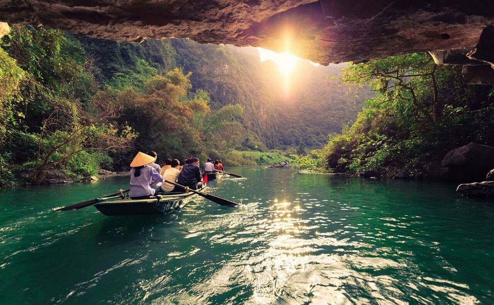 can-luu-y-kinh-nghiem-gi-de-co-chuyen-di-ninh-binh-tron-ven-va-van-minh