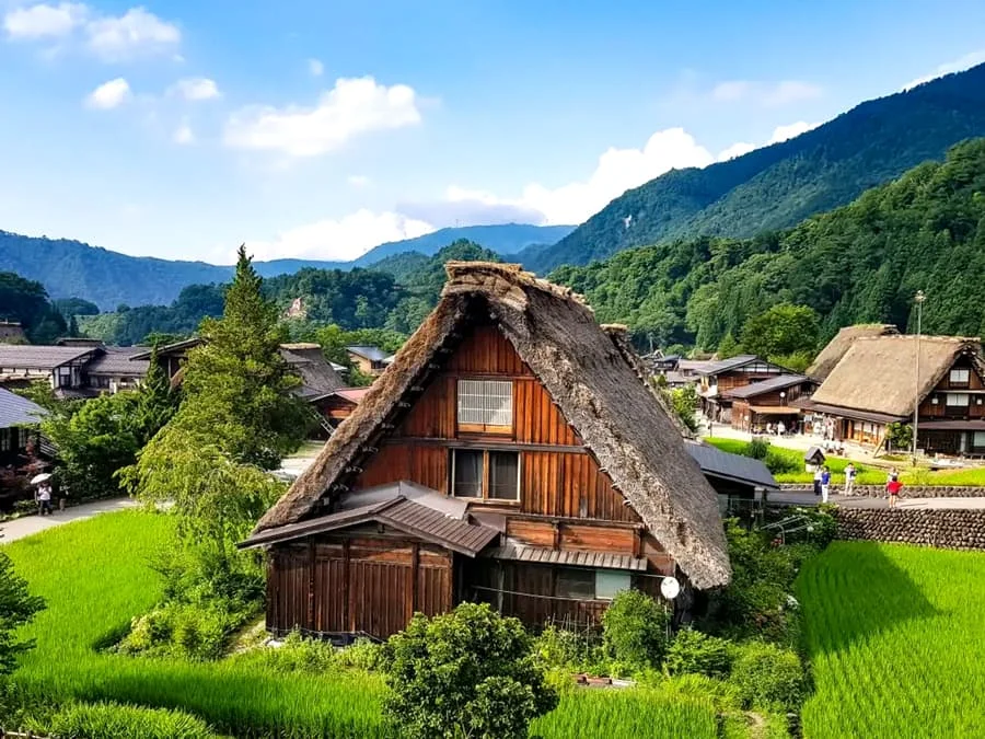 lich-trinh-chi-tiet-tour-lang-co-shirakawa-go-mua-xuan