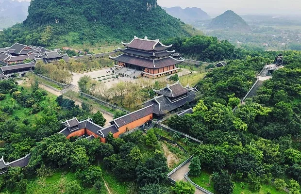 tour-trang-an-bai-dinh-1-ngay-1