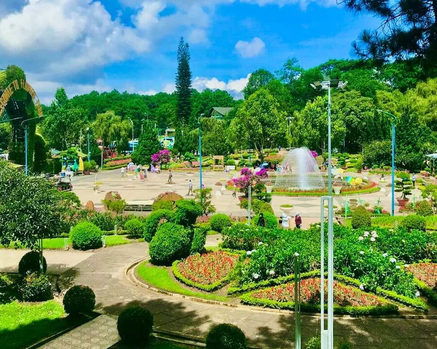 Top các khách sạn 5 sao Đà Lạt: Vị trí, kiến trúc, giá phòng & kinh nghiệm đặt phòng