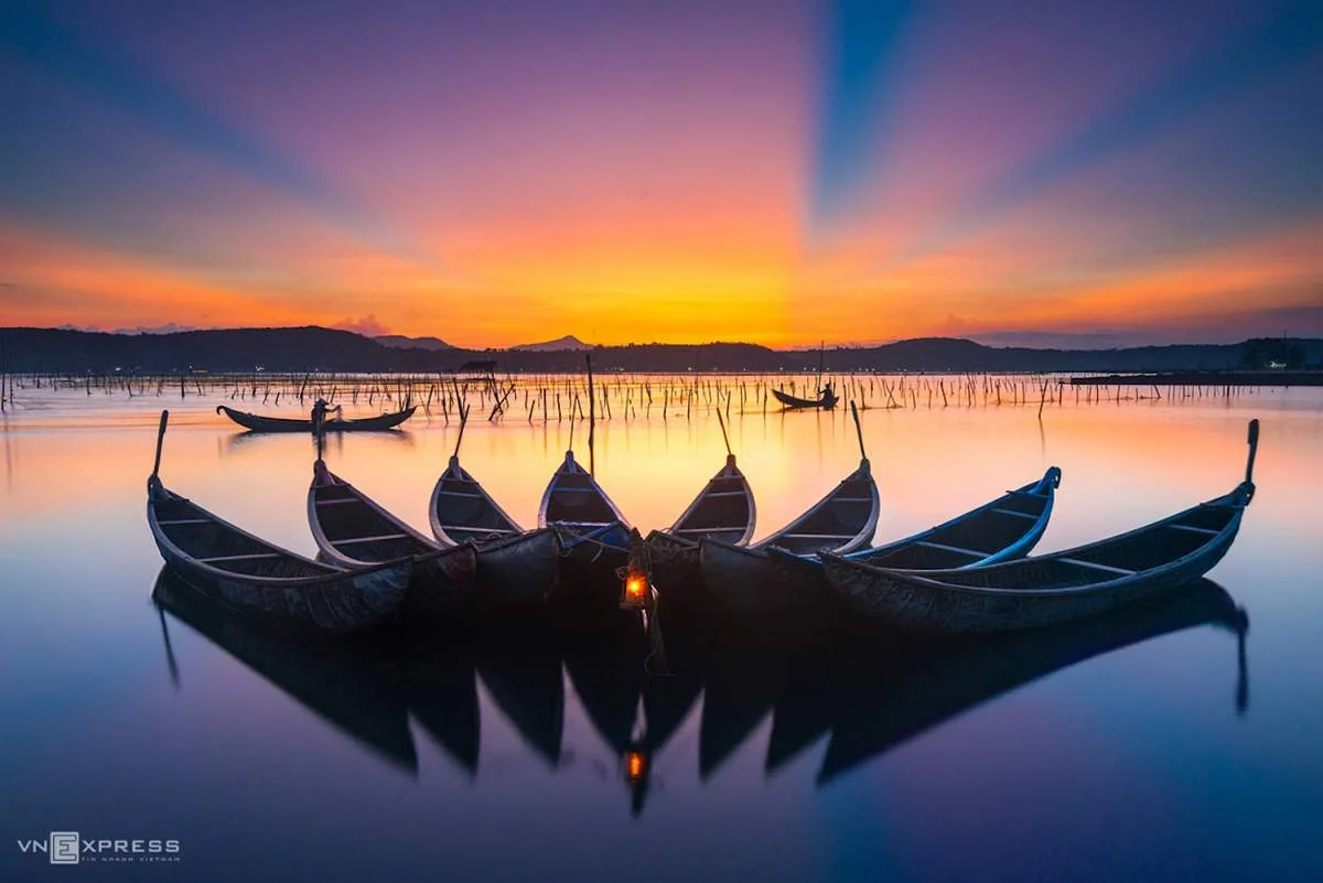 xao-xuyen-net-binh-yen-mong-mo-o-dam-o-loan-phu-yen-1636652493